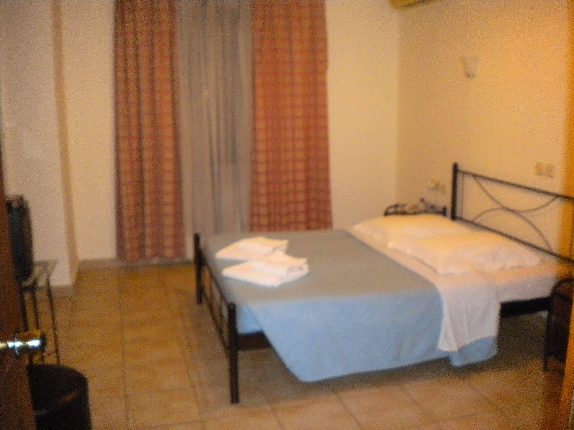 Athens Moka Hotel Bagian luar foto