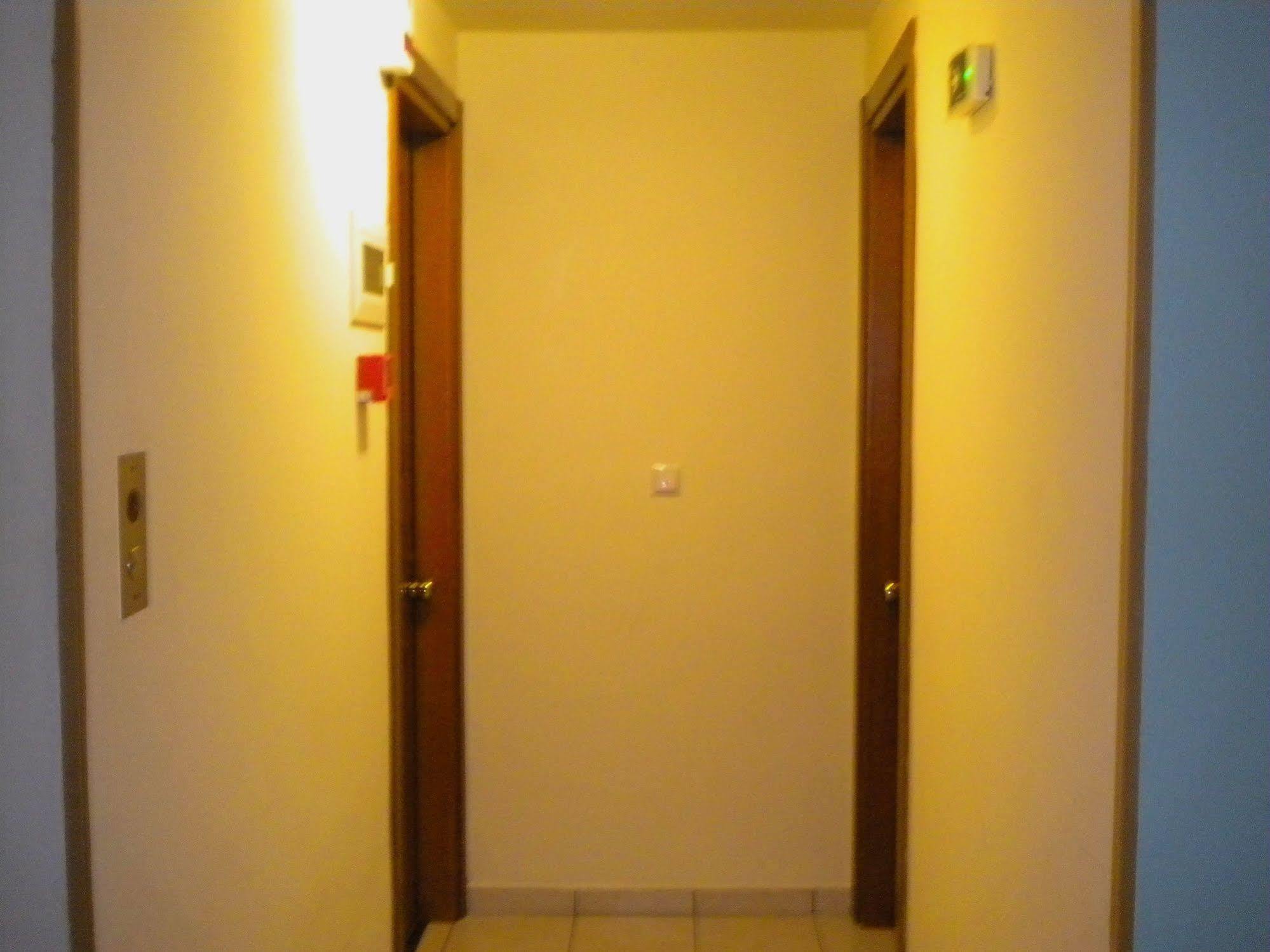 Athens Moka Hotel Bagian luar foto
