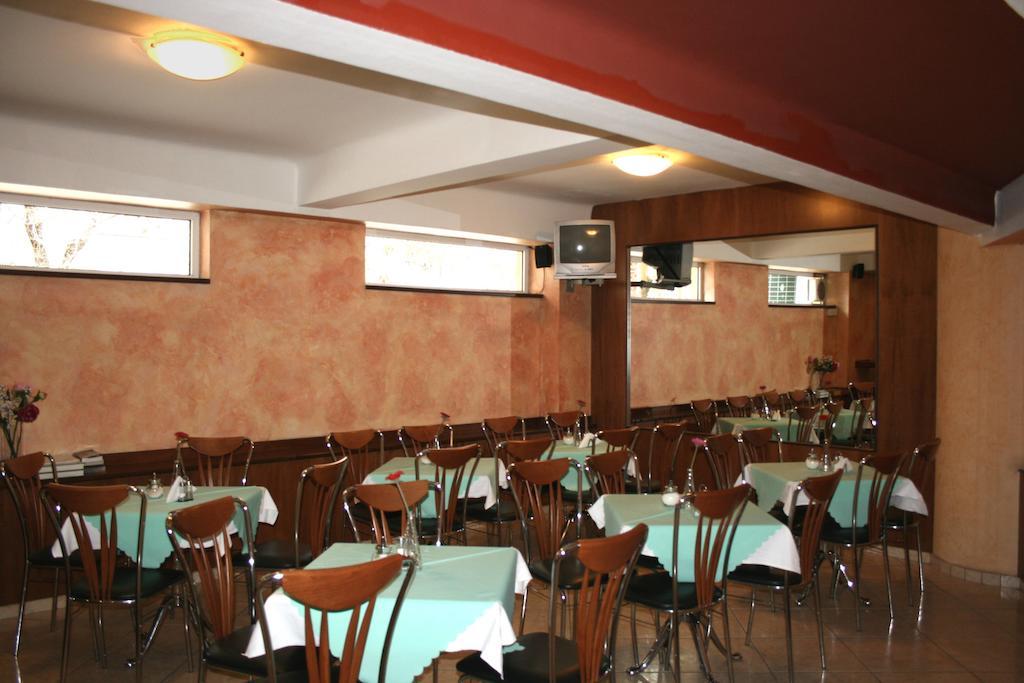 Athens Moka Hotel Bagian luar foto